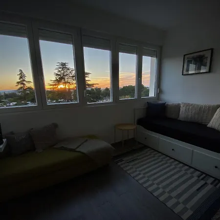 Centar Visnjik, Apartment