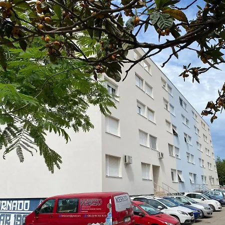 Lejlighed Centar Visnjik, *